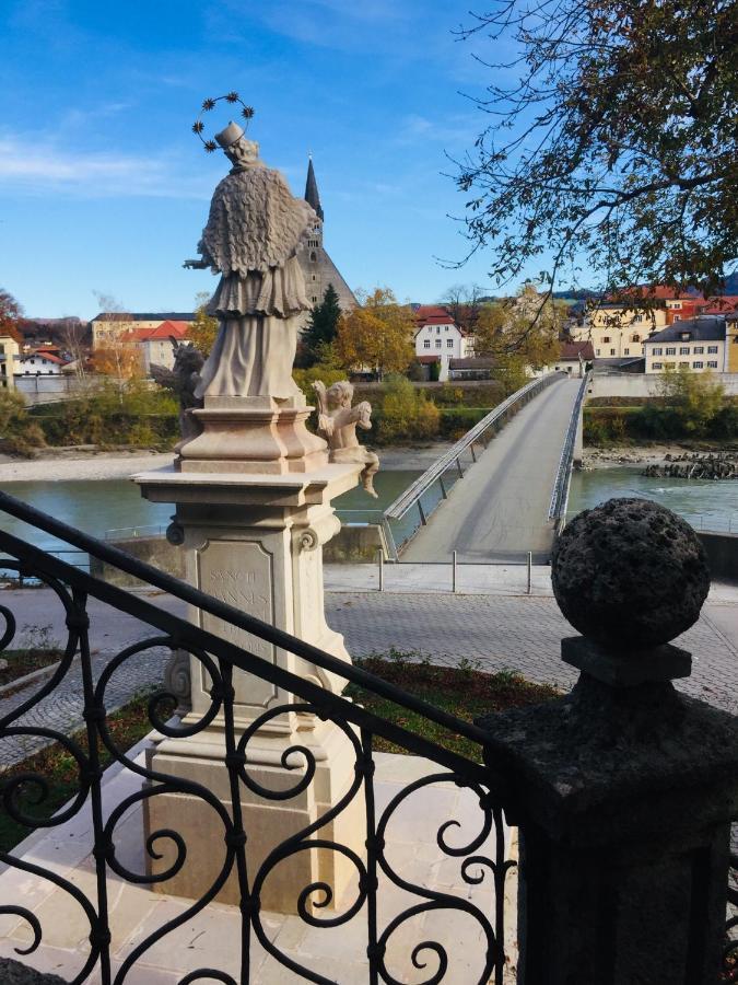 Ferienwohnung An Der Romantischen Salzachschleife Naehe Salzburg Laufen Exterior foto