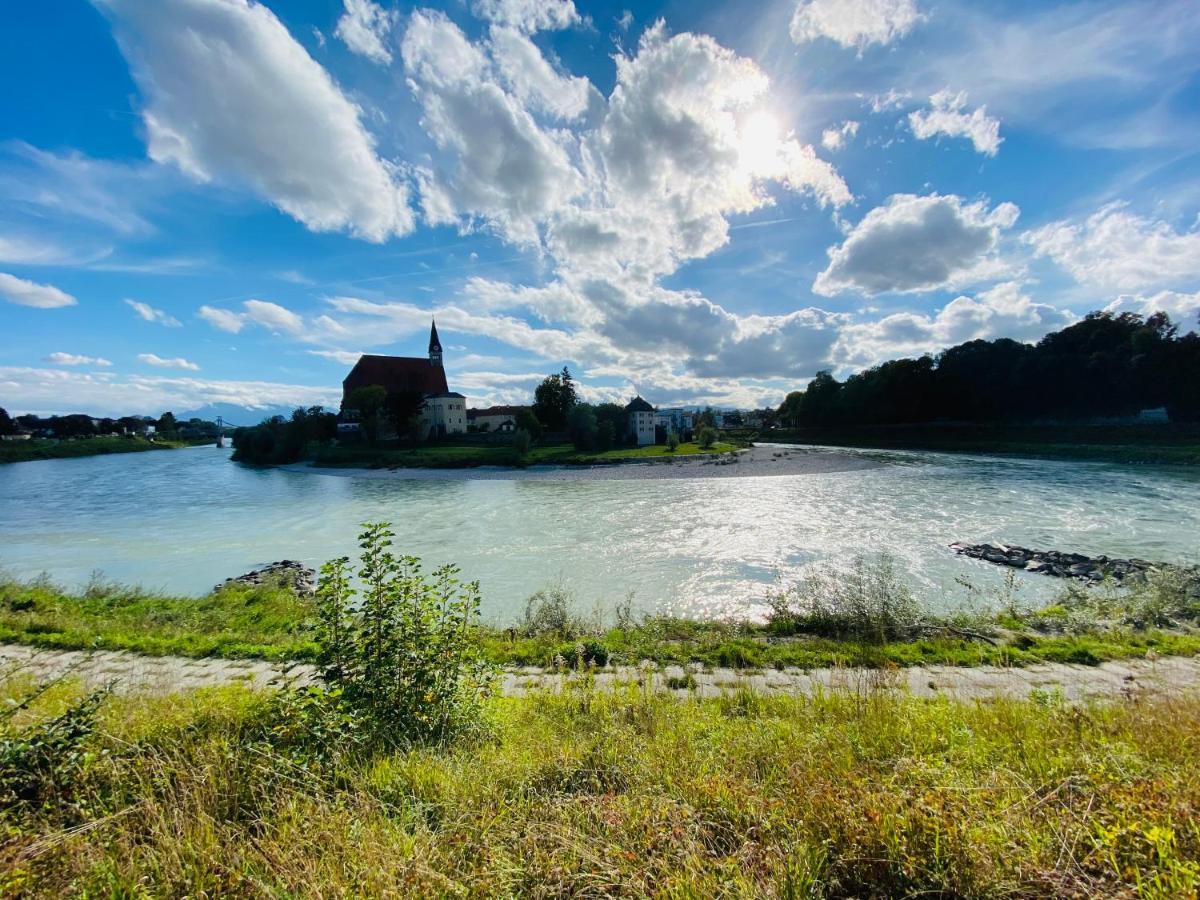 Ferienwohnung An Der Romantischen Salzachschleife Naehe Salzburg Laufen Exterior foto